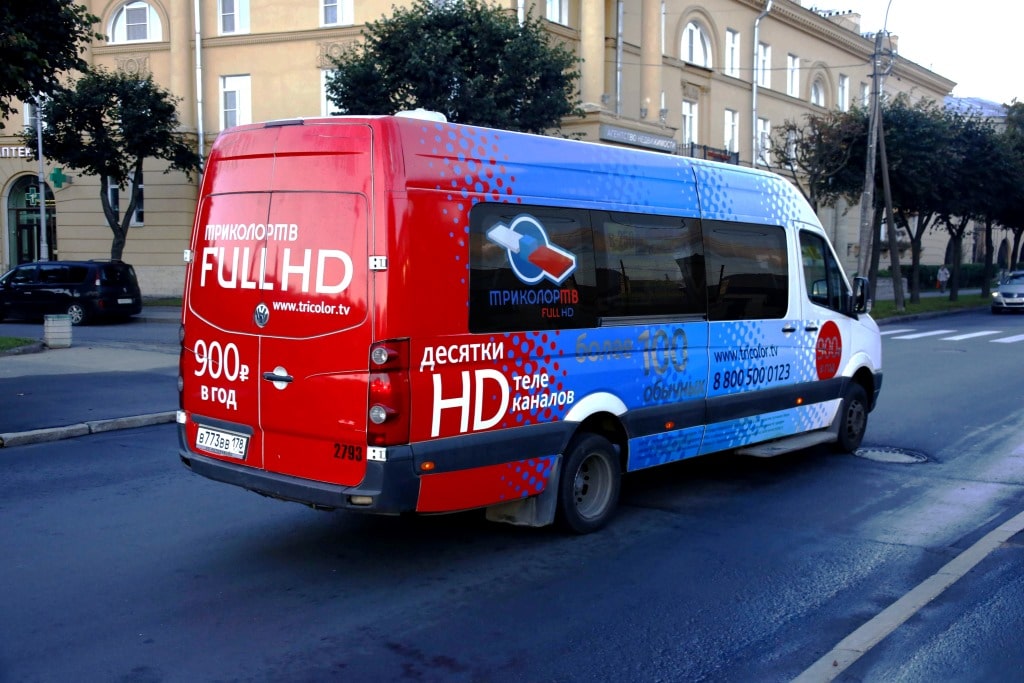 Брендирование коммерческого транспорта Tricolor